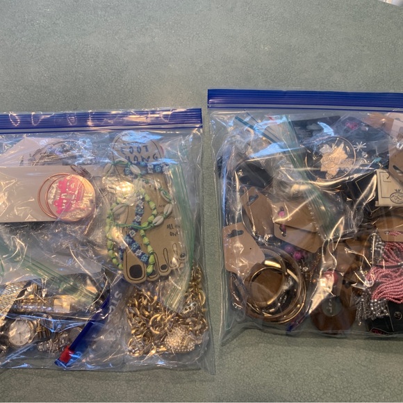 Assorted Jewelry Collection - Picture 13 of 13